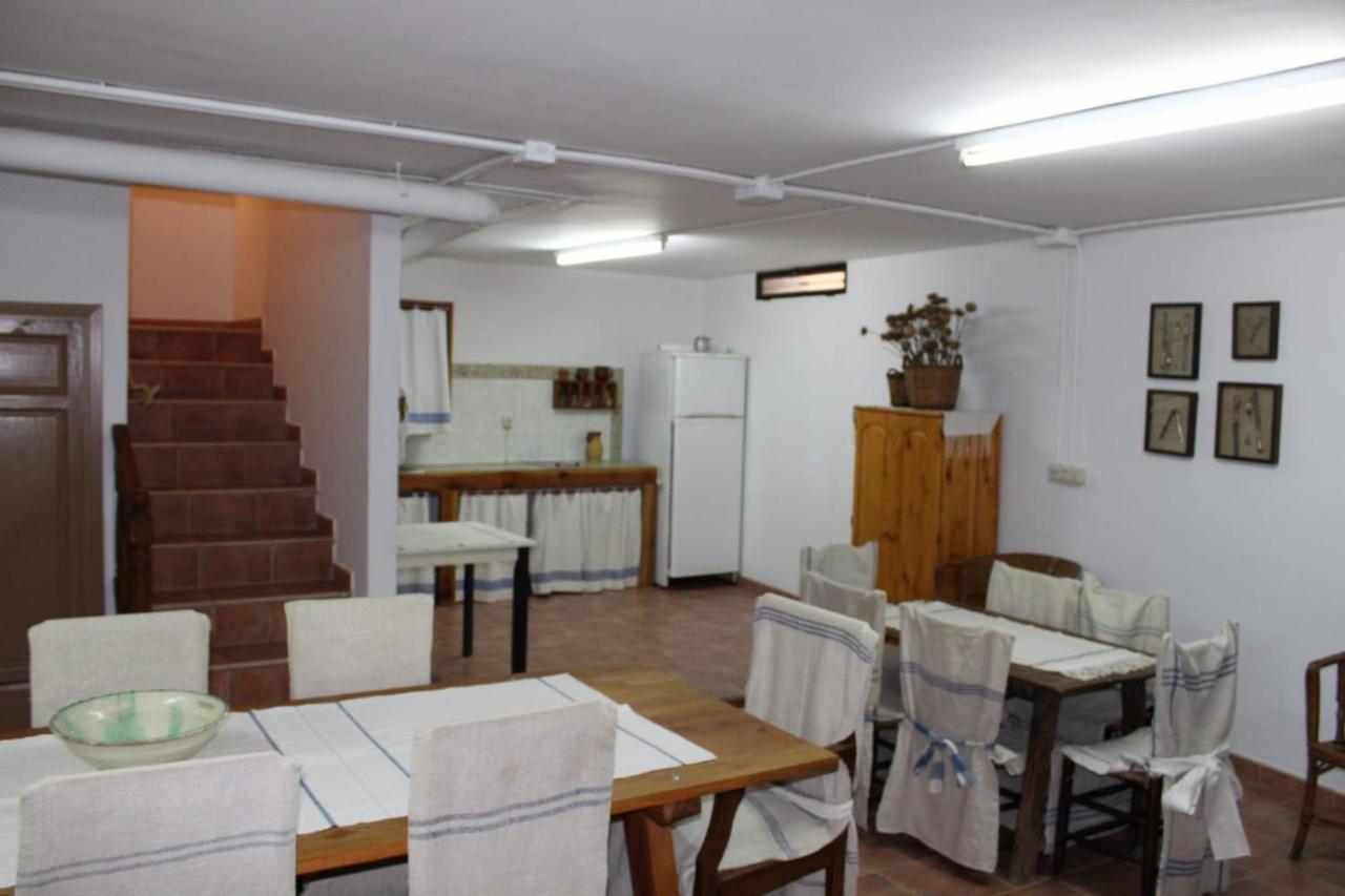 Casa Rural Puerta De La Iglesia إلتشي دي لا سييرا المظهر الخارجي الصورة