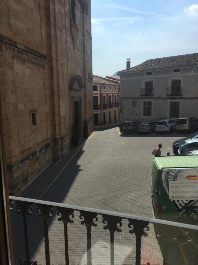 Casa Rural Puerta De La Iglesia إلتشي دي لا سييرا المظهر الخارجي الصورة