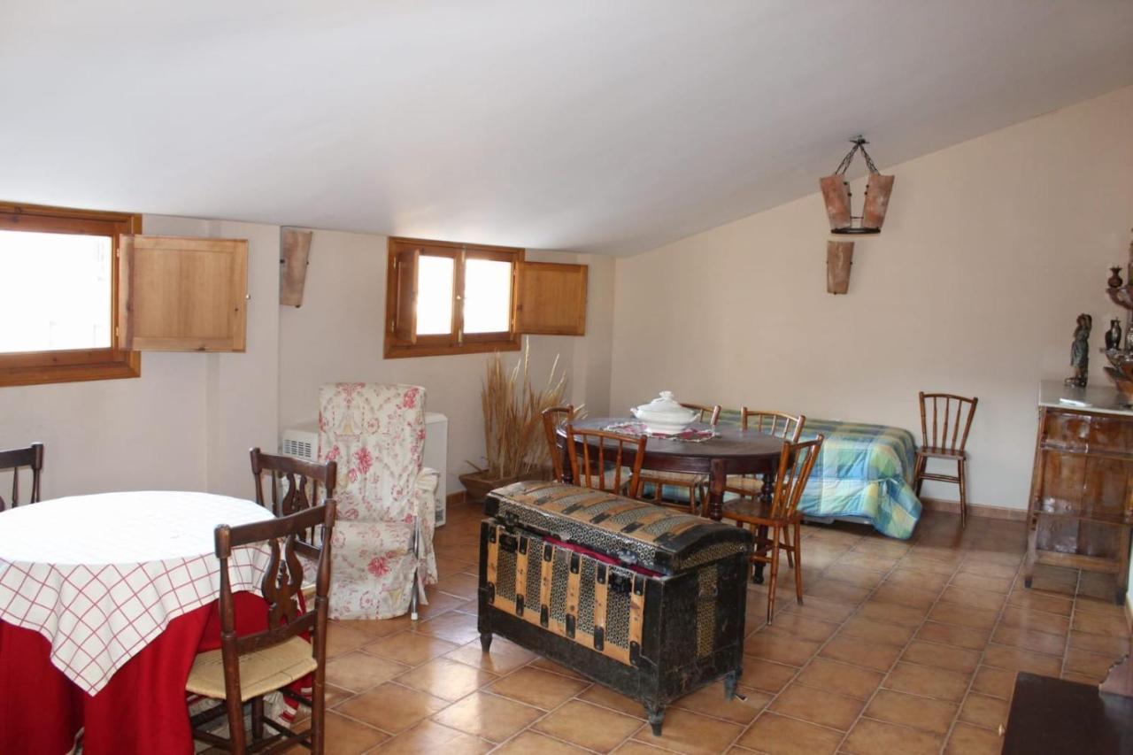 Casa Rural Puerta De La Iglesia إلتشي دي لا سييرا المظهر الخارجي الصورة