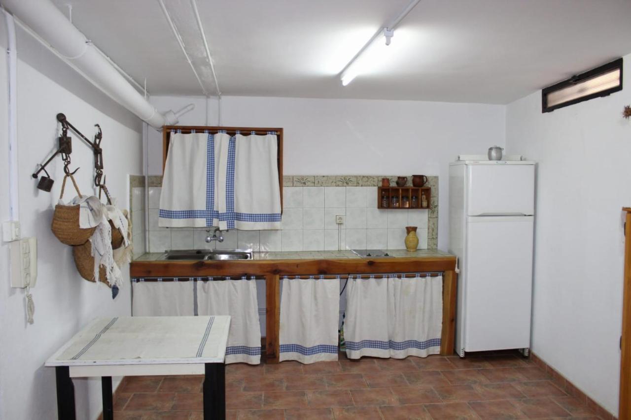 Casa Rural Puerta De La Iglesia إلتشي دي لا سييرا المظهر الخارجي الصورة